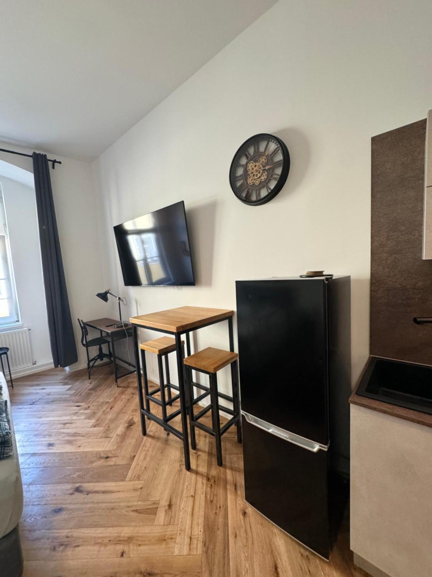Industrial Apartment Schlossberg Linz Ngoại thất bức ảnh