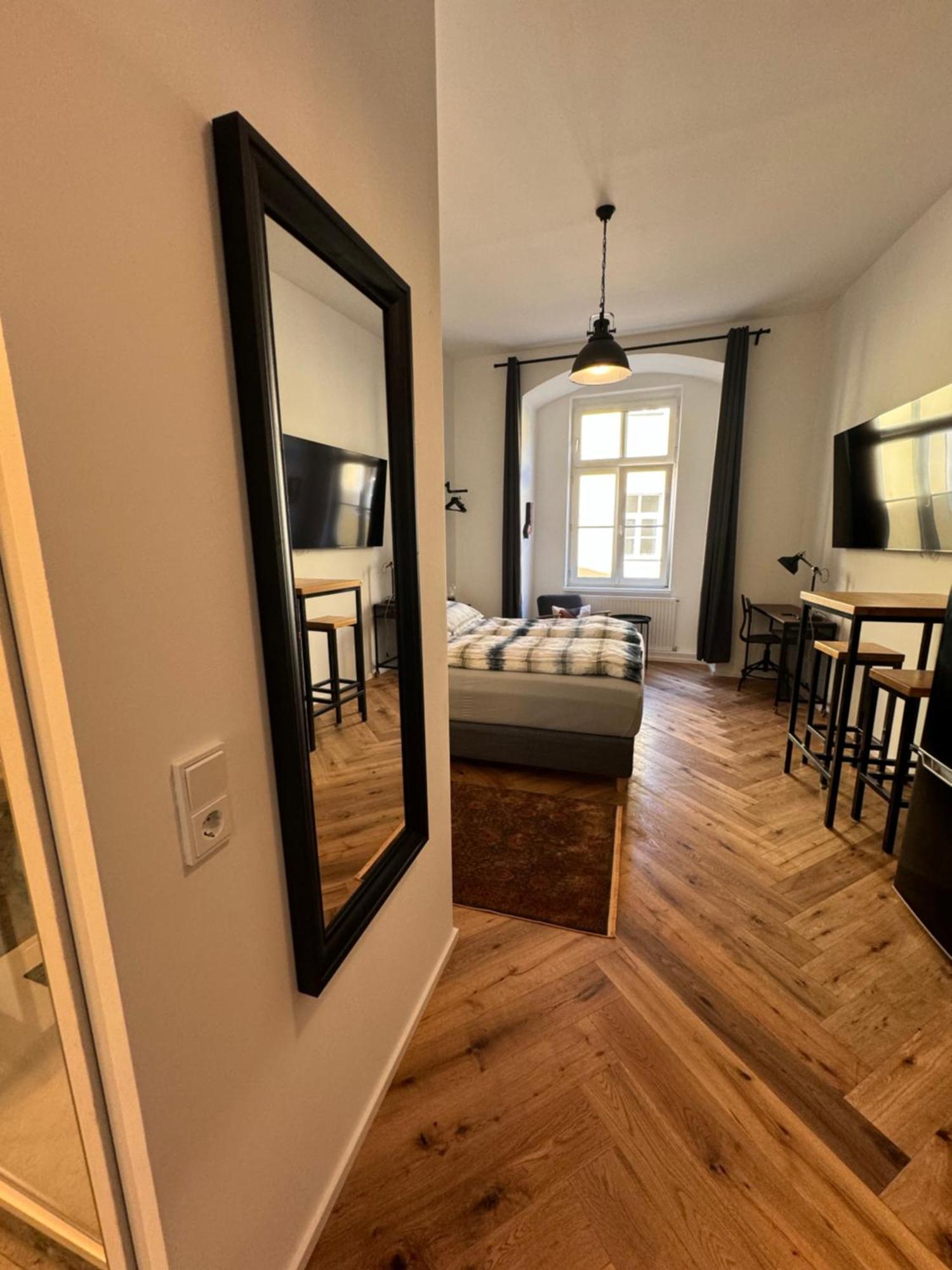 Industrial Apartment Schlossberg Linz Ngoại thất bức ảnh