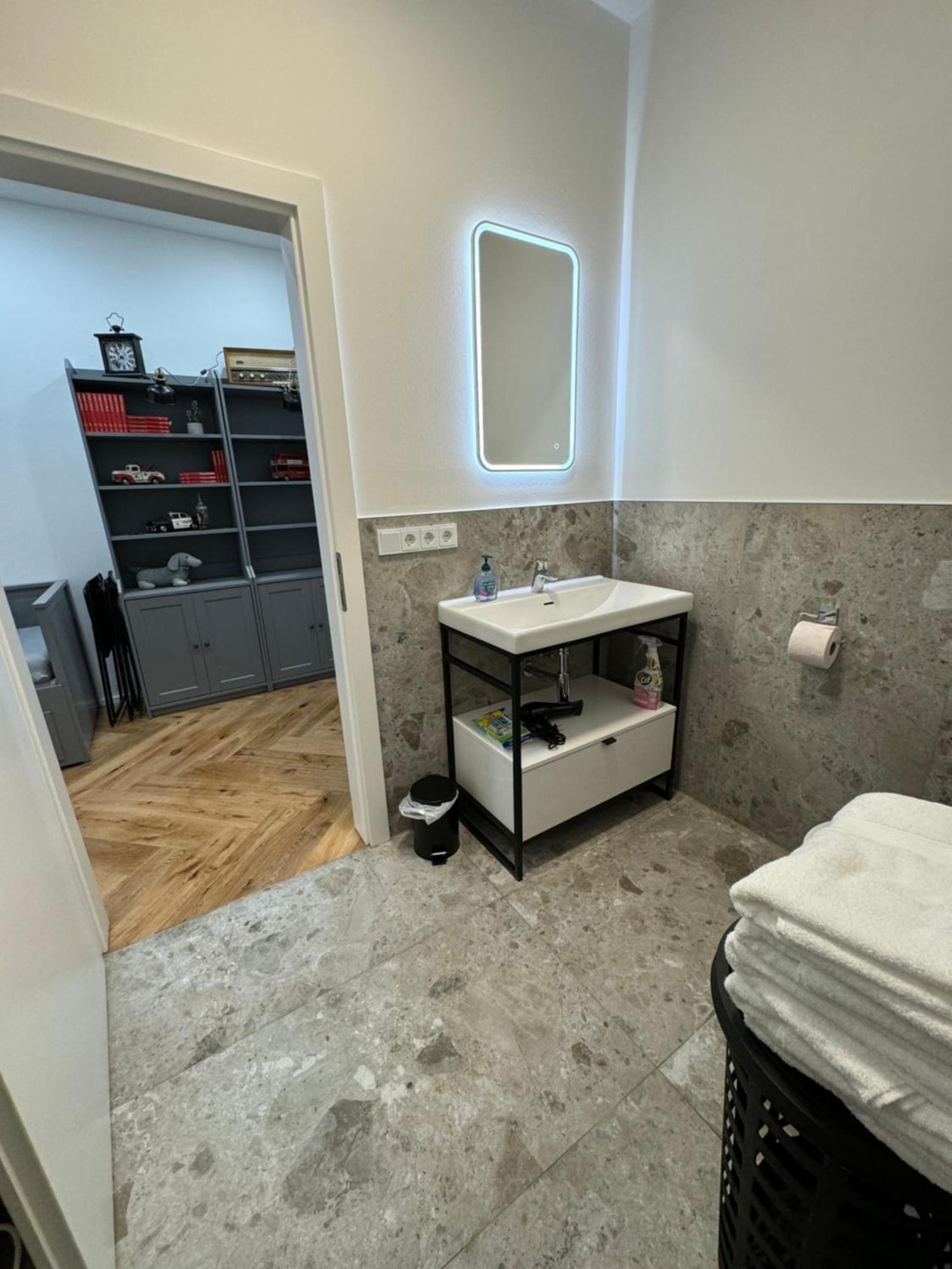 Industrial Apartment Schlossberg Linz Ngoại thất bức ảnh